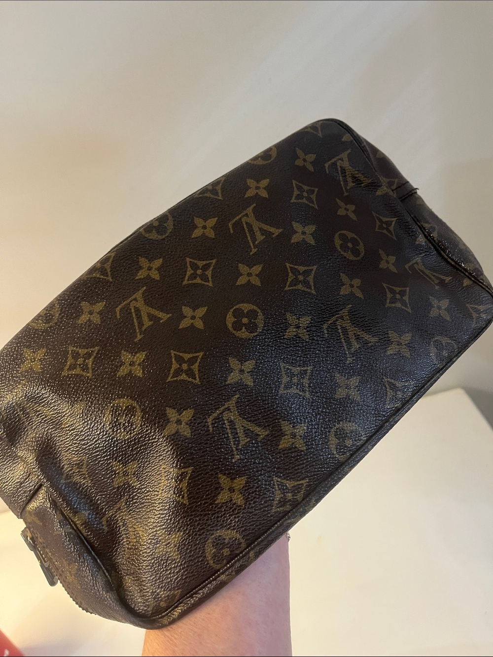 Louis Vuitton Trousse Monogram Cosmetic Pouch with Beige Interior - Picture 4 of 12